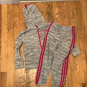 Girls Adidas Velour Track Suit Sz 6